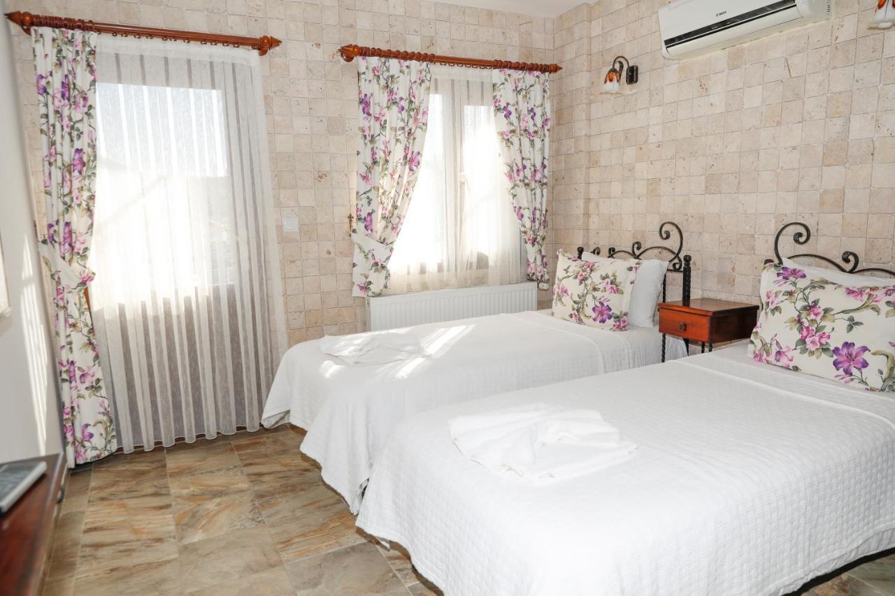 Villa Lotus Butik Otel Сеферихисар Экстерьер фото