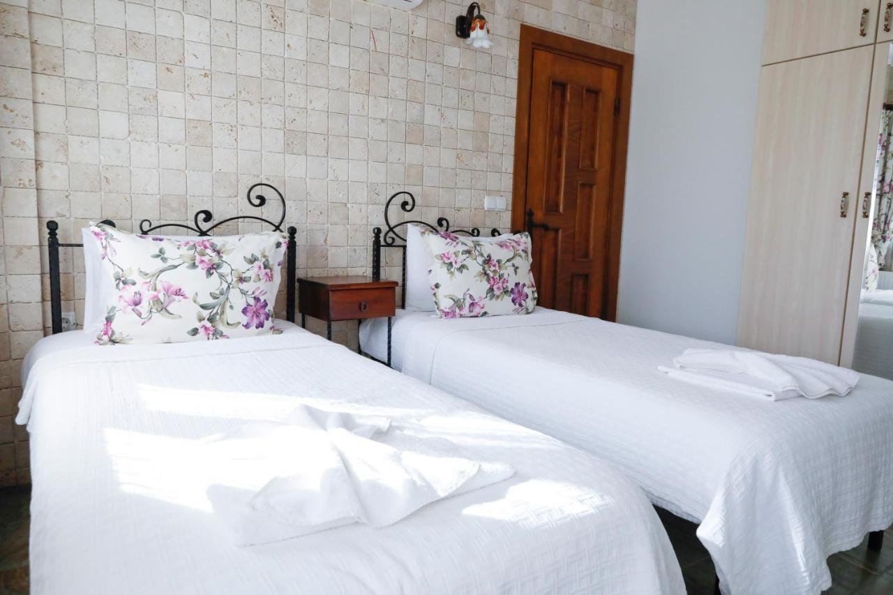 Villa Lotus Butik Otel Сеферихисар Экстерьер фото